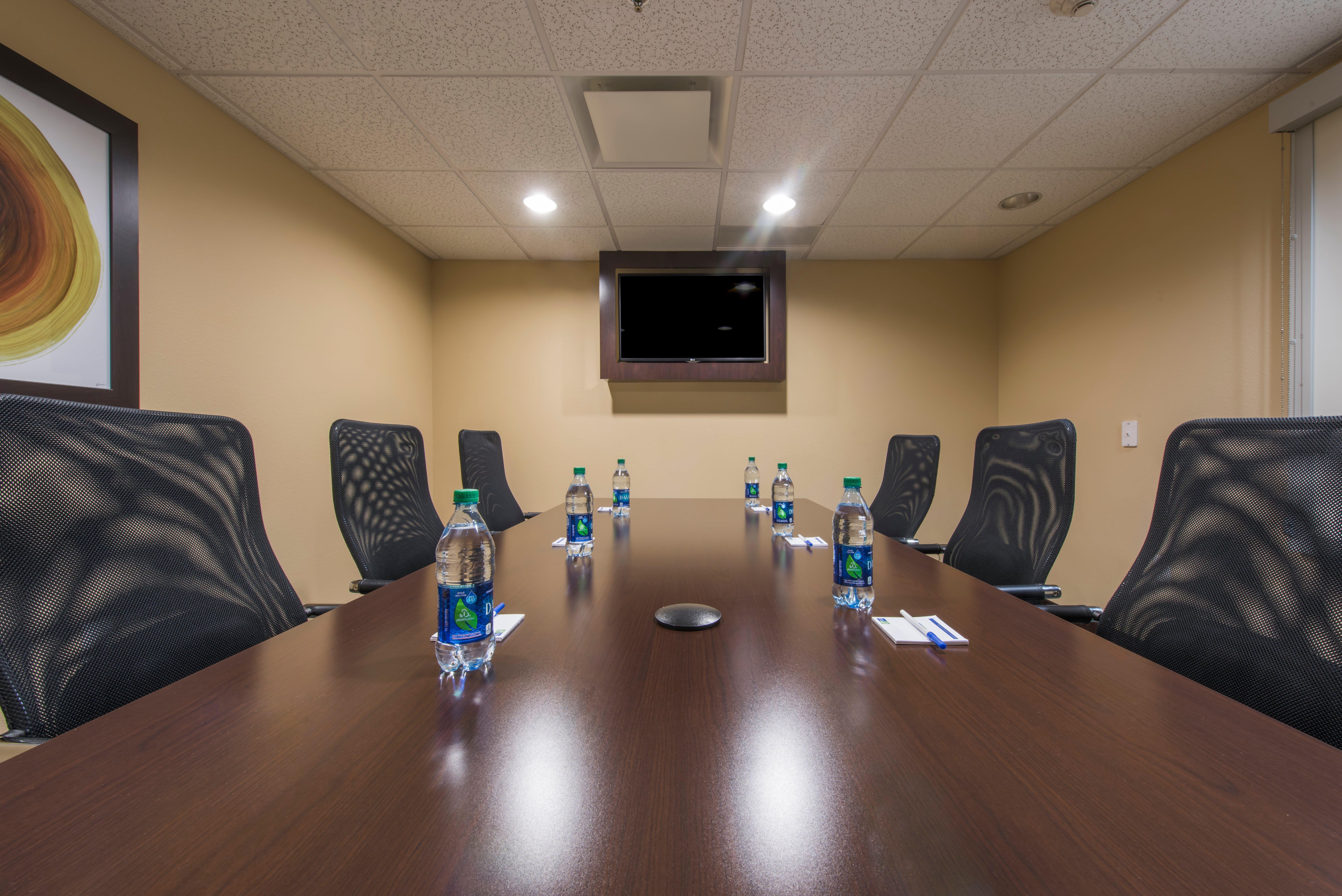 Holiday Inn Express & Suites Colorado Springs Central By Ihg Exterior foto