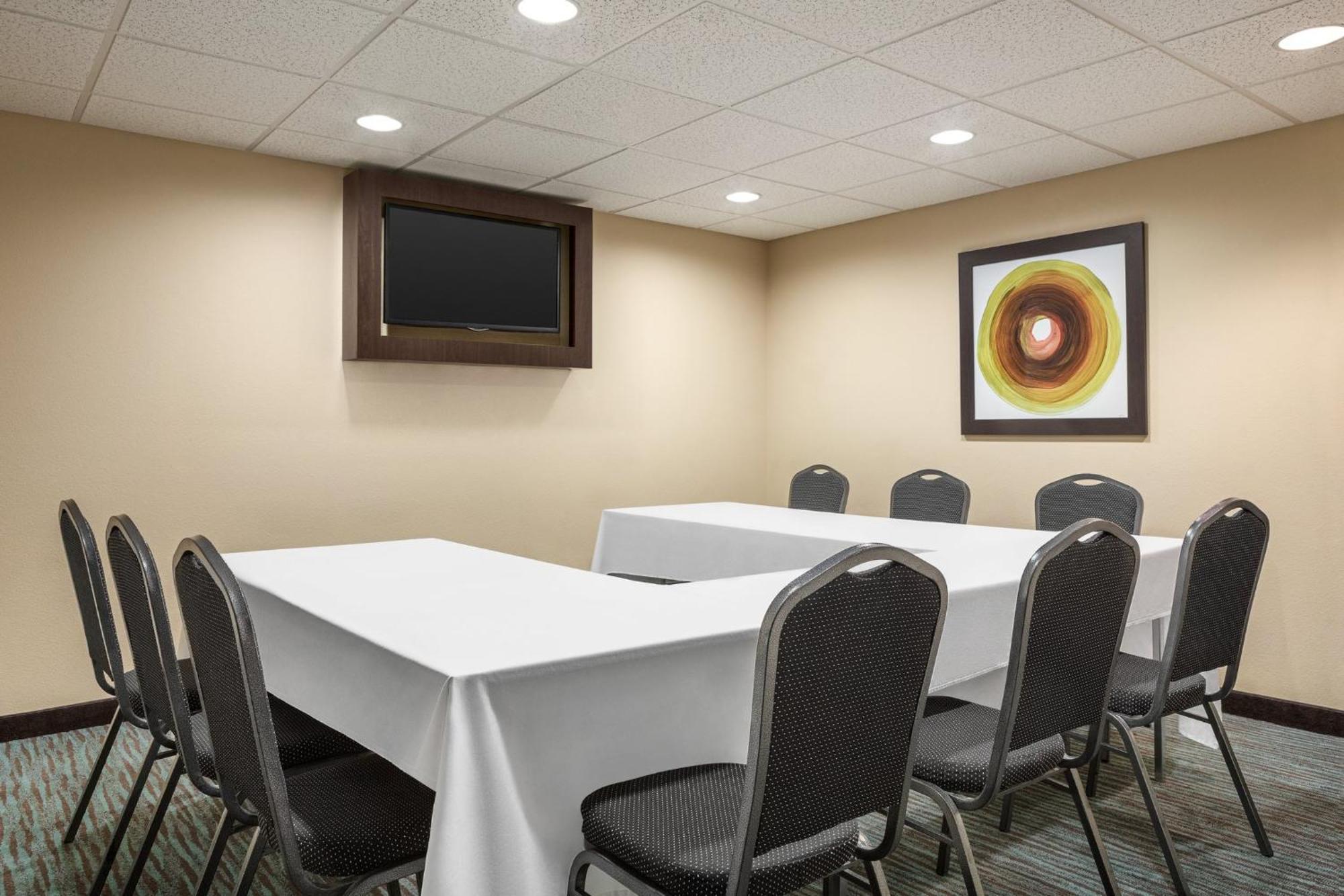 Holiday Inn Express & Suites Colorado Springs Central By Ihg Exterior foto